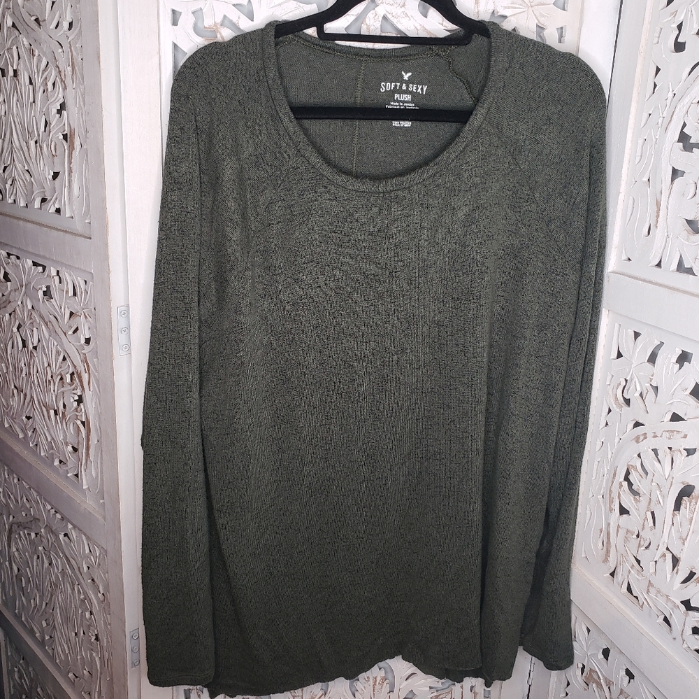 American Eagle Soft and Sexy Green Sweater Raw Hem